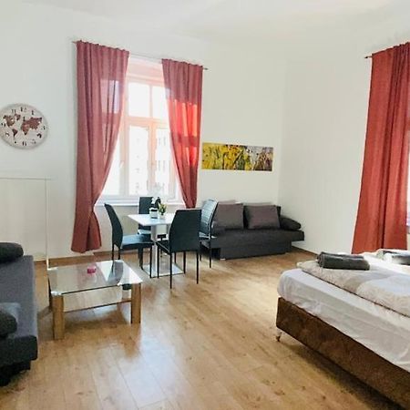 Deluxe Quad Room Dw Vienna Luaran gambar