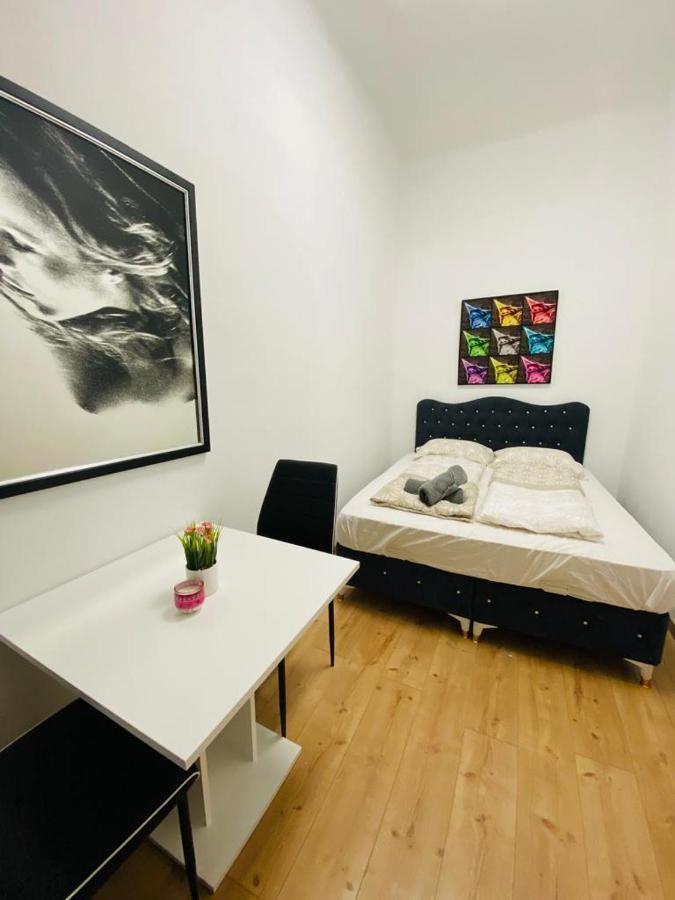 Deluxe Quad Room Dw Vienna Luaran gambar