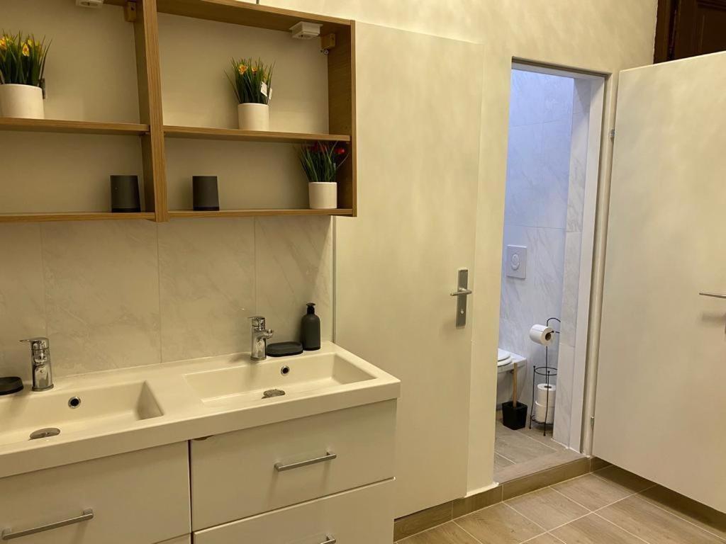 Deluxe Quad Room Dw Vienna Luaran gambar