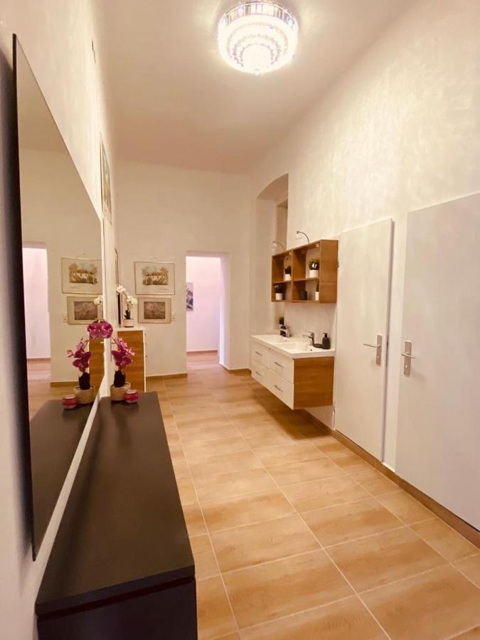 Deluxe Quad Room Dw Vienna Luaran gambar
